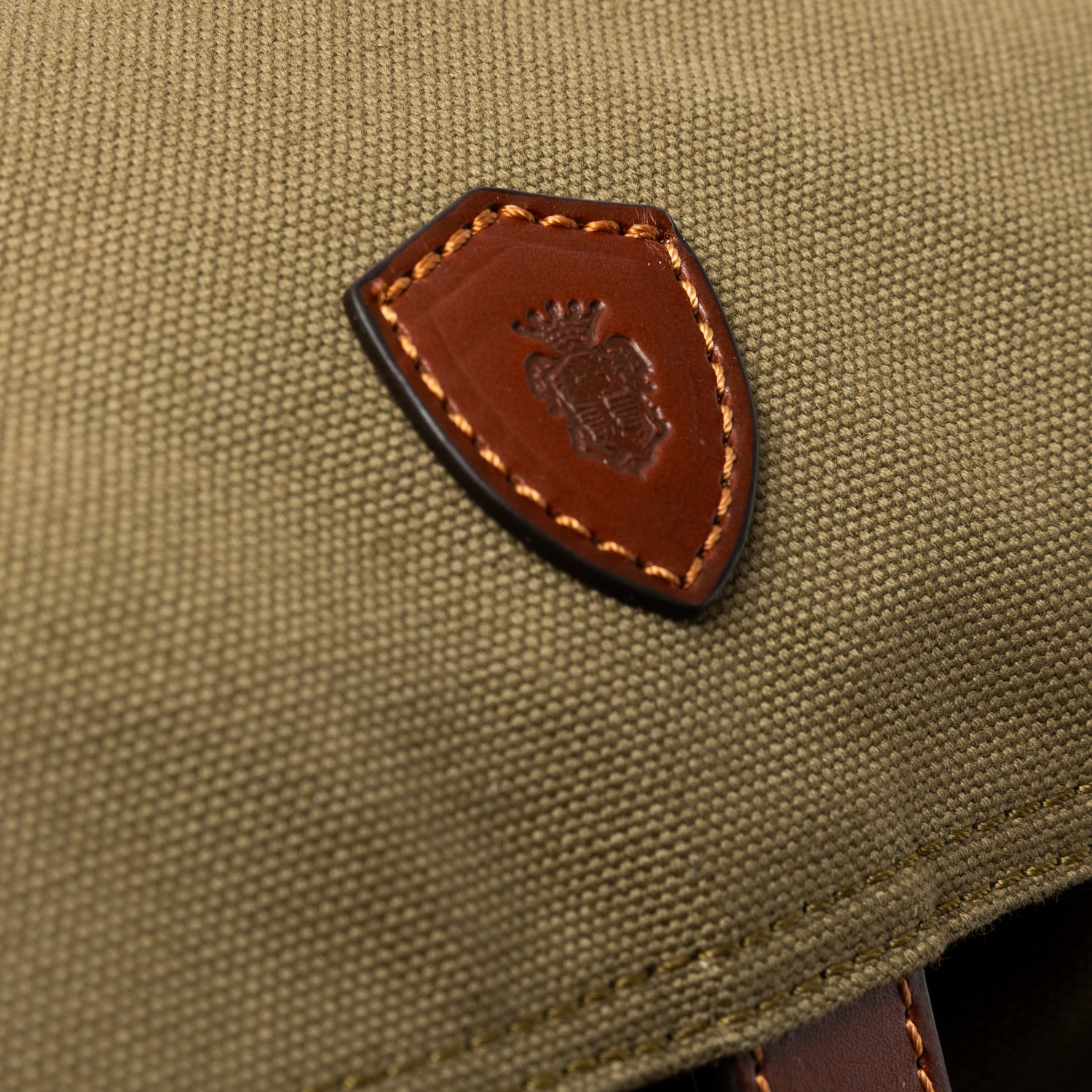 Rucksack "Dolomiti" aus Baumwoll-Canvas und Sattelleder - Handarbeit